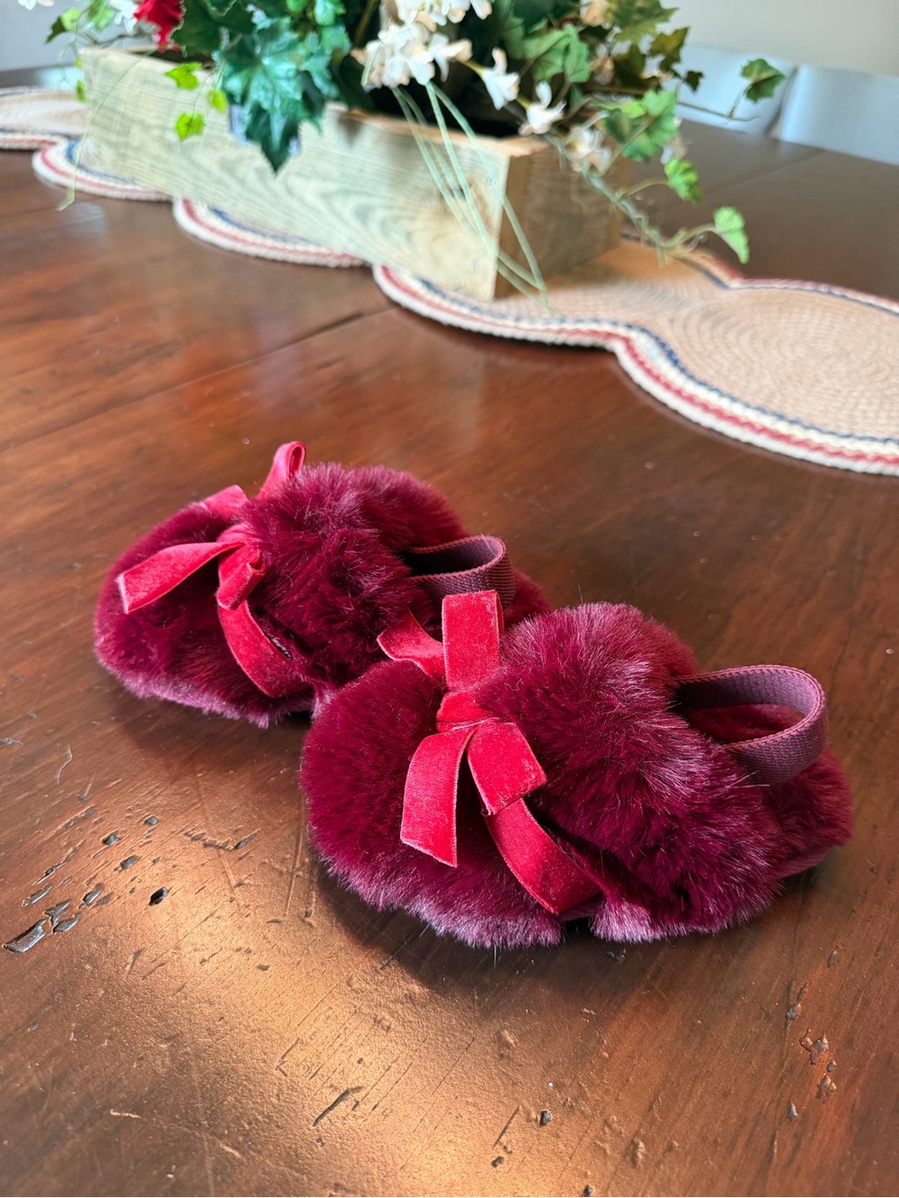 Kids Plush Pom-Pom Slip-On Shoes - Burgundy